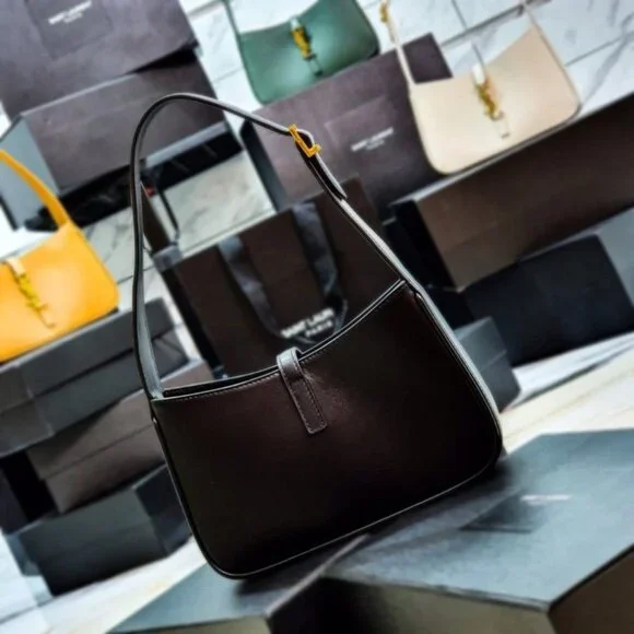 YSL HOBO BAG IN SMOOTH LEATHER NOIR - Picture 7 of 7